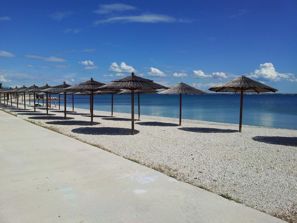 Apartments Vila Ana Vir Luaran gambar