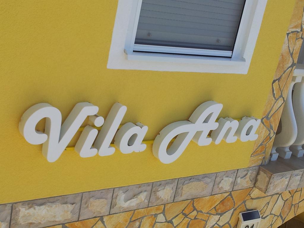 Apartments Vila Ana Vir Luaran gambar